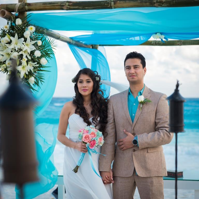 la boda de daisy y magdiel en cancun