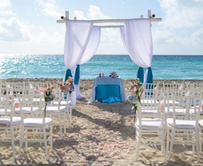 boda civil en la playa cancun mexico